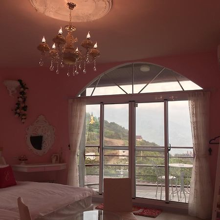 Emoh B&B Nantou Экстерьер фото